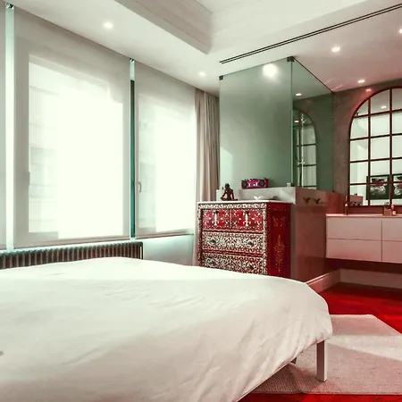 Modern 4 Bedrooms *